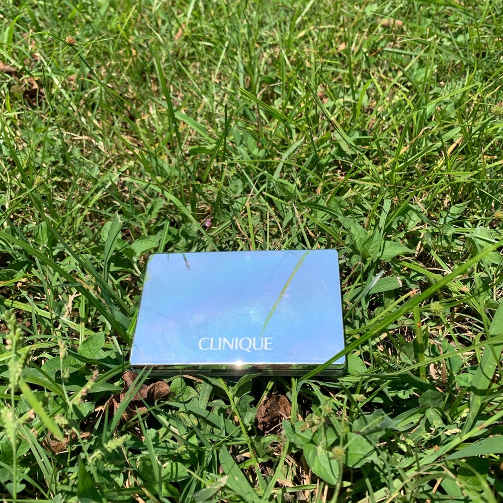 🛑❌SOLD❌🛑 Clinique pressed powder foundation